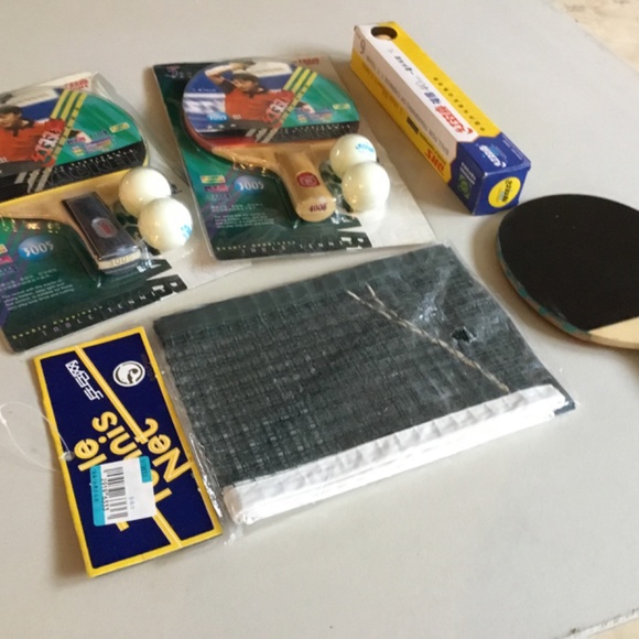 Table Tennis Paddles, Table net and Balls - Picture 3 of 3